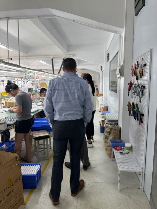 Công ty RV Mỹ thăm công ty chúng tôi để hợp tác
